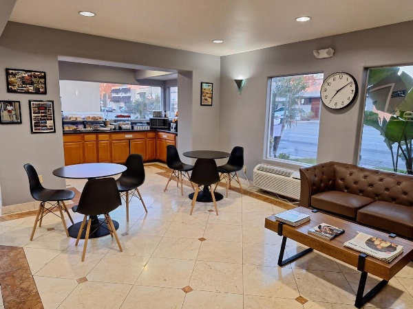 Portofino Inn Burbank image 1